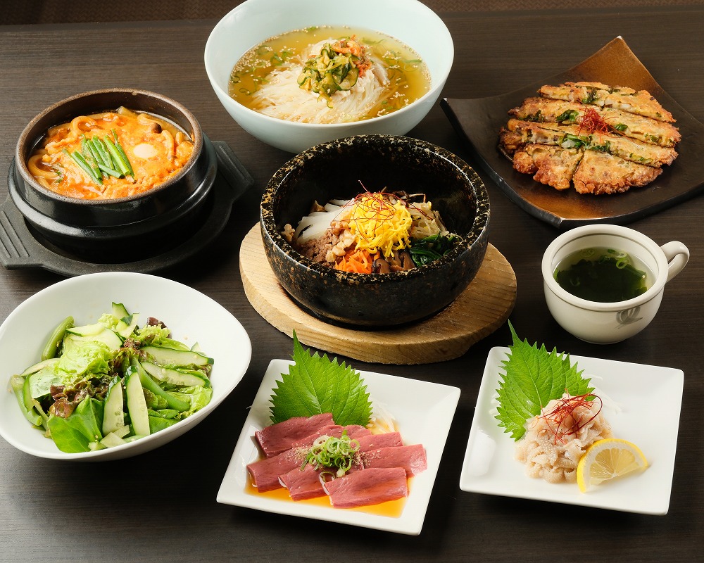 ビビンバやチヂミなど多彩な韓国料理